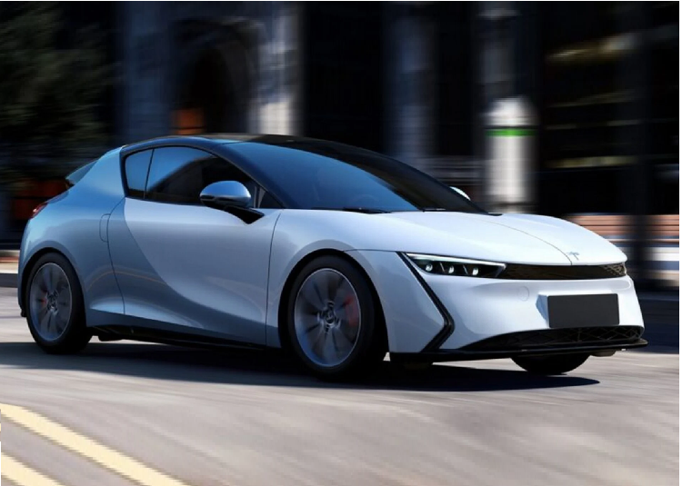 Bản tiêu chuẩn của Qiantu K20 2022 chạy điện có hành trình 500 km cho 1 lần sạc. K20 bản cao cấp có công suất kết hợp 214 mã lực, mô-men xoắn 290 Nm và xe chỉ mất 4,7 giây để tăng tốc từ 0-100 km/h. Đặc biệt, trọng lượng của chiếc xe rất nhẹ, chỉ 780 kg.