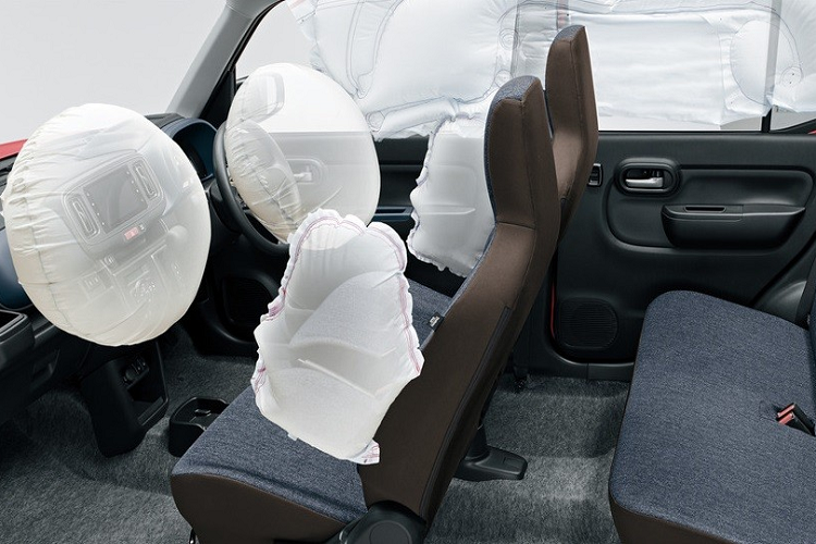 Khi mua Suzuki Alto 2022, khách hàng Nhật Bản có thể chọn 1 trong 12 màu sơn ngoại thất khác nhau. Trong đó, có cả những tùy chọn màu sơn phối 2 màu đẹp mắt.