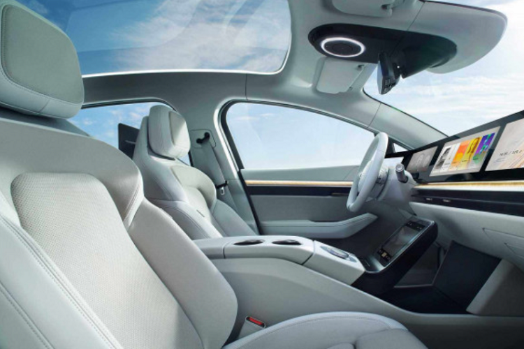 Các mục tiêu dài hạn của Honda là tăng doanh số bán xe điện chạy bằng pin và pin nhiên liệu lên 40% tổng doanh số giao hàng năm trên toàn cầu vào cuối thập kỷ này.