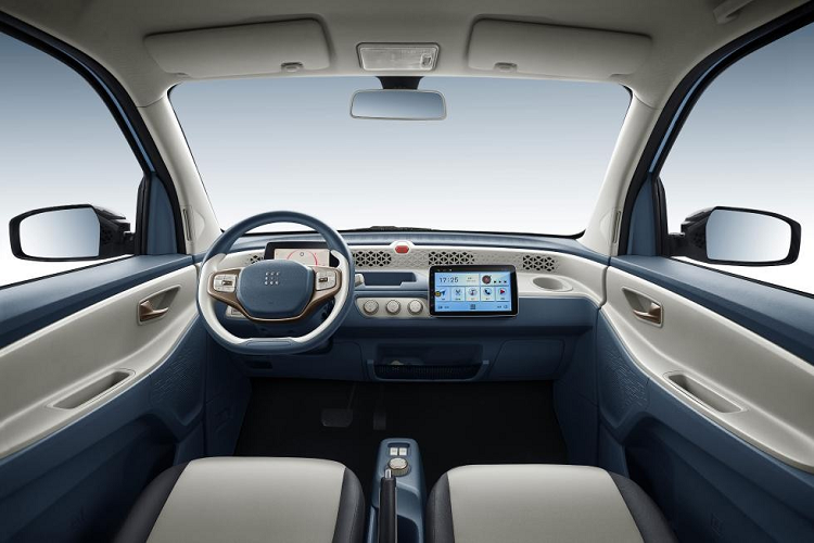 Theo đó, mẫu ôtô hạng A này có giá tạm tính chỉ 28.600 Nhân dân tệ (khoảng 100 triệu đồng). Như vậy, Dongfeng FengGuang Mini EV 2022 mới có giá bán khởi điểm ngang ngửa với đối thủ Wuling Hongguang Mini EV.