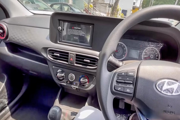 Động cơ này tạo ra công suất tối đa 82 mã lực và mô-men xoắn cực đại 114 Nm. Động cơ kết hợp với hộp số sàn 5 cấp hoặc hộp số tự động.