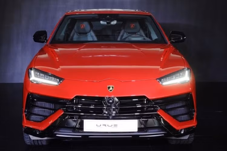 Lamborghini Urus S tai Han Quoc re hon Viet Nam gan 9 ty dong-Hinh-3