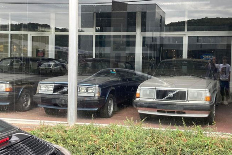 Đây là mẫu xe concept được hãng Volvo chuyên dùng để thử nghiệm các tính năng an toàn vào năm 1972. Nhờ đó, khả năng bảo vệ người lái và hành khách khi tai nạn xảy ra của Volvo 240 đã được cải thiện đáng kể với vùng biến dạng phía trước/sau rất lớn. 