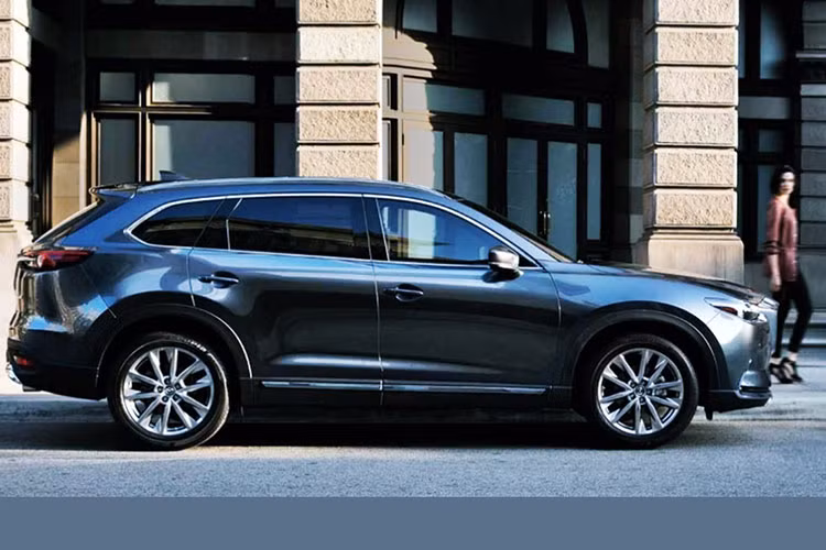 Theo các thông tin đồn đoán, mẫu xe SUV Mazda CX-90 2023 sẽ được bán ra tại Mỹ vào cuối năm nay và việc thử nghiệm tại Colorado đang ở những công đoạn cuối cùng trước khi chính thức xuất xưởng.