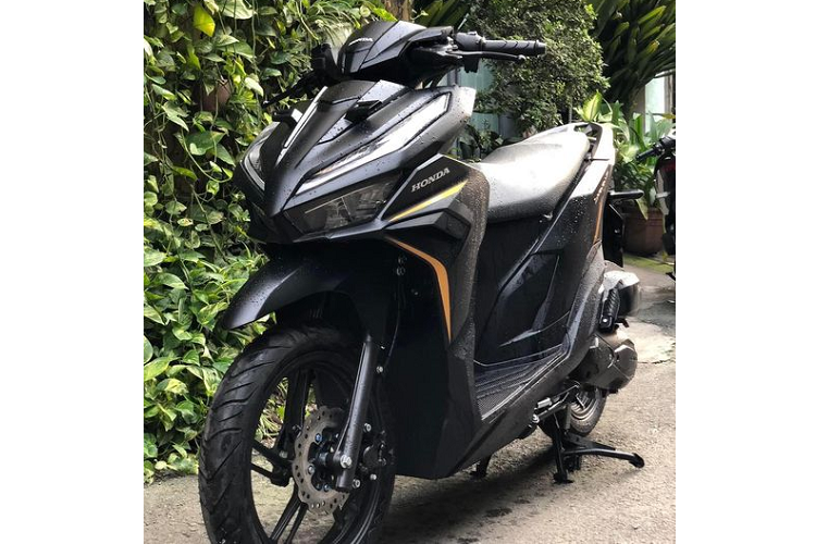 Với cùng tầm tiền này, khách hàng cũng có thể chọn lựa các mẫu xe tay ga khác như Honda Air Blade 125, Yamaha NVX, Yamaha Grande hay Piaggio Liberty 125 One.