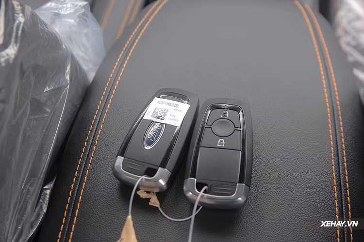 Trong khi đó, các phiên bản còn lại của mẫu bán tải ăn khách lại được trang bị động cơ dầu 2.0L Turbo đơn, cho sức mạnh 170 mã lực và mô-men xoắn 405 Nm.