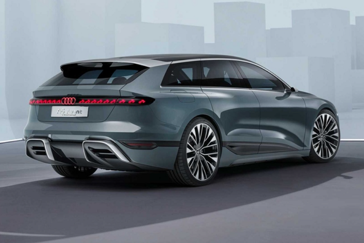 Đèn pha của Audi A6 Avant E-Tron chạy điện được thiết kế lại, trông rất mảnh, cho phép chủ sở hữu định hình dạng đèn ngày theo cách riêng của mình, Audi cho biết đây sẽ là công nghệ sớm phổ biến trên xe ô tô. Ít nhất thì trên bản concept, người dùng có thể sử dụng đèn pha làm máy chiếu để chơi trò chơi điện tử từ buồng lái.