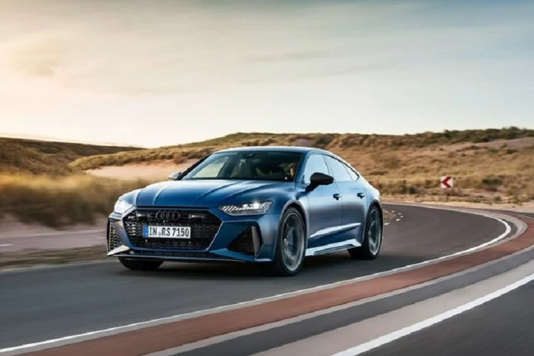 Nó có thể truyền tới 70% công suất tới bánh trước hoặc tới 85% tới bánh sau khi cần thiết để có lực kéo tốt hơn. Bộ vi sai nhẹ hơn và nhỏ gọn hơn cũng cho phép vào cua chính xác hơn và giảm hiện tượng thiếu lái (understeer).