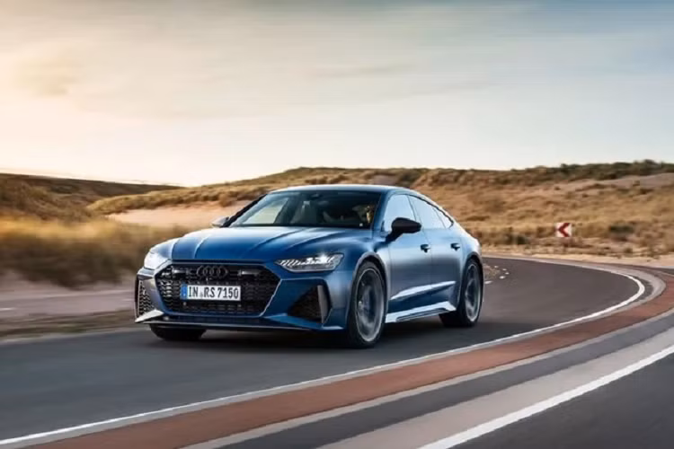 Nó có thể truyền tới 70% công suất tới bánh trước hoặc tới 85% tới bánh sau khi cần thiết để có lực kéo tốt hơn. Bộ vi sai nhẹ hơn và nhỏ gọn hơn cũng cho phép vào cua chính xác hơn và giảm hiện tượng thiếu lái (understeer).