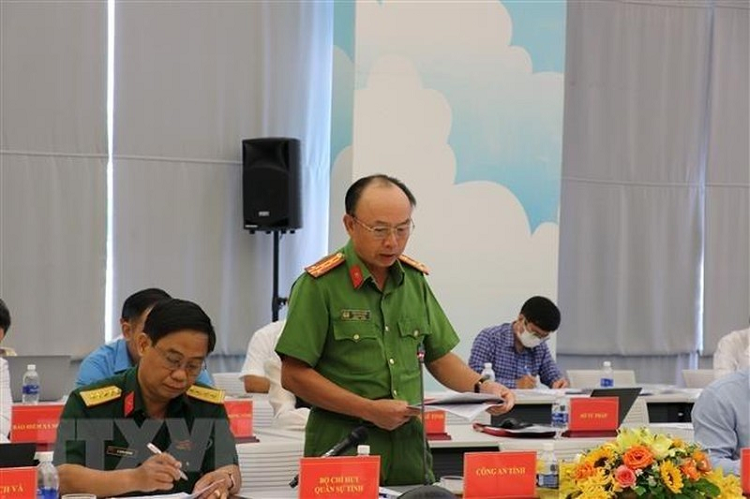 Vu chay quan Karaoke o Binh Duong: Bac tin can bo cong an co co phan-Hinh-2