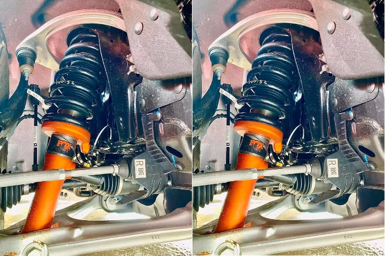 Hệ dẫn động 4 bánh, thông qua hộp số tự động 10 cấp (10AT), có khóa vi sai trước sau và tùy chọn hệ dẫn động 1 cầu (cầu sau), đi cùng với 7 chế độ lái.