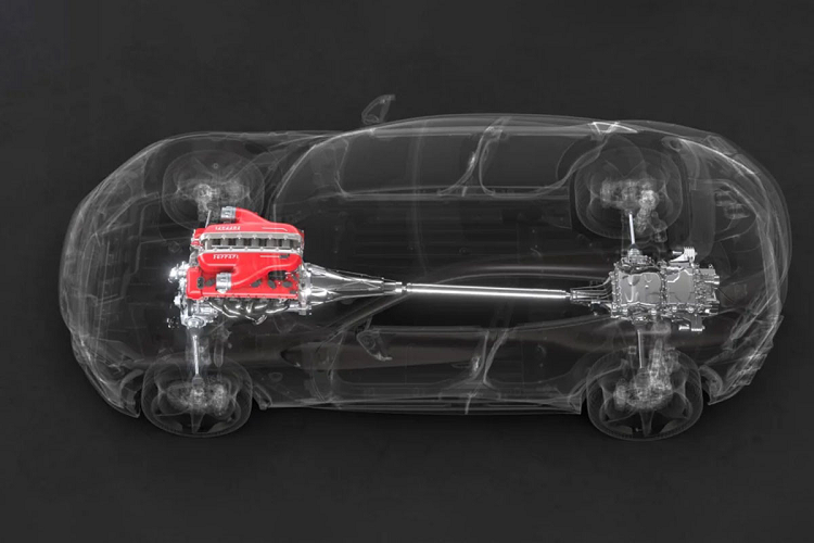 Đây cũng là chiếc Ferrari đầu tiên có tính năng kiểm soát ổn định chủ động. Thanh chống lật chủ động đã trở nên phổ biến trên những chiếc xe hạng sang cỡ lớn, nhưng Ferrari đã đạt được khả năng kiểm soát cuộn của mình thông qua việc sử dụng bộ giảm chấn van ống điều khiển điện tử.