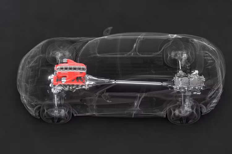 Đây cũng là chiếc Ferrari đầu tiên có tính năng kiểm soát ổn định chủ động. Thanh chống lật chủ động đã trở nên phổ biến trên những chiếc xe hạng sang cỡ lớn, nhưng Ferrari đã đạt được khả năng kiểm soát cuộn của mình thông qua việc sử dụng bộ giảm chấn van ống điều khiển điện tử.