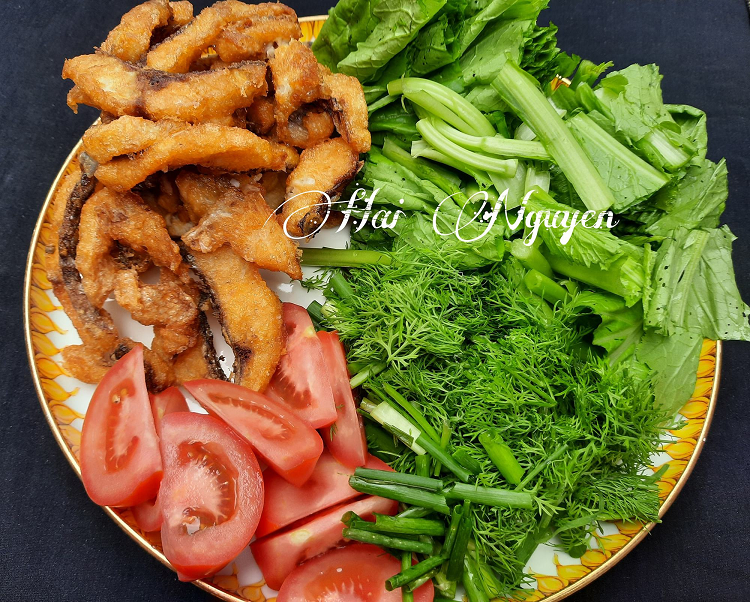 Nau bun ca khong con mui tanh, vi chua ngot, ngon mieng-Hinh-4