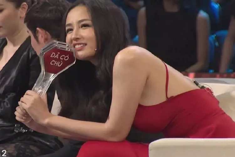 Mai Phương Thúy, Đoàn Di Băng trên tivi khác xa ảnh ảo Mai Phuong Thuy, Doan Di Bang tren tivi khac xa anh ao