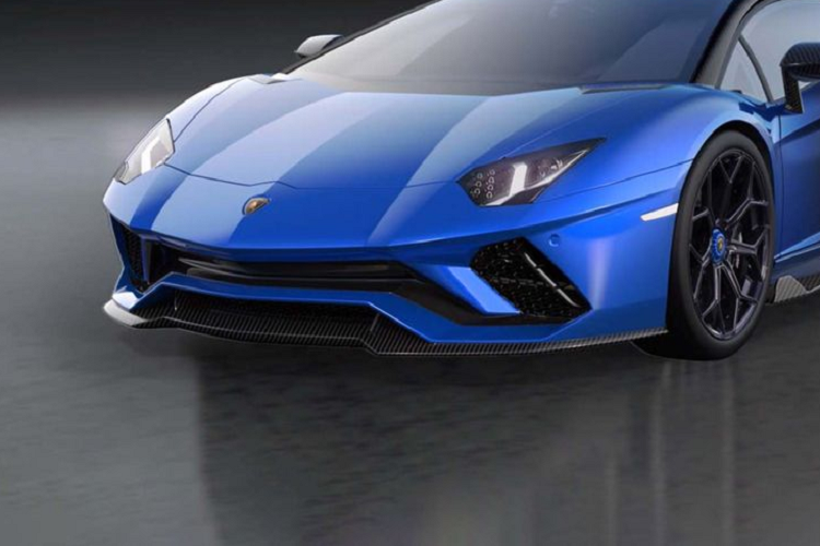 Đây là lần đầu tiên Lamborghini đấu giá một mẫu xe thương mại kèm với một NFT độc quyền. Kết quả giá xe Lamborghini Aventador Coupe cuối cùng là 1,603 triệu USD (khoảng 37 tỷ đồng). Chủ nhân của siêu phẩm hàng độc sẽ trở thành một phần trong di sản mang tính biểu tượng của thương hiệu, đồng thời sẽ nhận được nhiều đặc quyền VIP như được trải nghiệm trước những mẫu xe Lamborghini phiên bản giới hạn chưa được ra mắt, một chuyến tham quan riêng tại bảo tàng Lamborghini, một buổi gặp mặt trực tuyến “Meet &amp; Greet” với Steve Aoki và Krista Kim...