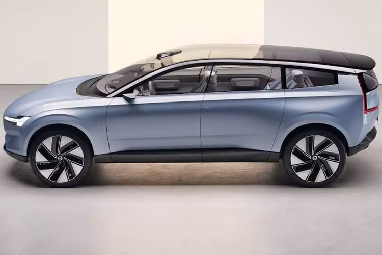 Nhà sản xuất ôtô tuyên bố rằng EX90 đại diện cho một kỷ nguyên mới của Volvo Cars khi hãng theo đuổi một tương lai nơi công ty không có carbon 100%, đồng thời thề sẽ tiếp tục đổi mới cho đến khi ô tô không bị hỏng nữa.