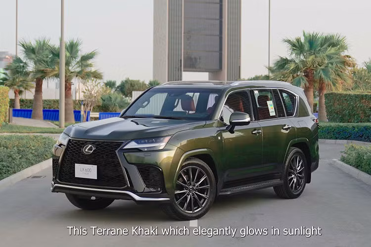 SUV hạng sang Lexus LX600 thế hệ thứ 4 được trang bị khối động cơ xăng V6, tăng áp kép, dung tích 3.5 lít, sản sinh ra công suất tối đa 409 mã lực và mô-men xoắn cực đại 650 Nm. Trái tim này sẽ kết hợp với hộp số tự động 10 cấp cùng các chế độ lái là Normal, ECO, Comfort, Sport S, Sport S+ và Customize.