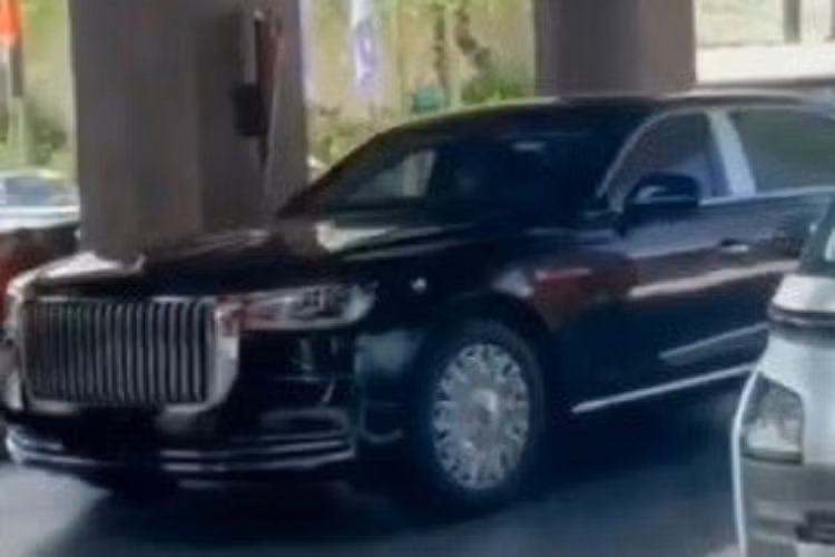 Hiện thông số kỹ thuật của Hồng Kỳ N701 vẫn được giữ kín. Theo một số nguồn tin, hãng Hồng Kỳ sẽ sản xuất 50 chiếc N701 trong thời gian 10 năm. Được thành lập năm 1999, G20 là một trong những diễn đàn quan trọng nhất thế giới. Trong Hội nghị này, các nhà lãnh đạo sẽ thảo luận những vấn đề quốc tế, từ ứng phó biến đổi khí hậu đến xử lý khoản nợ ở nước ngoài.