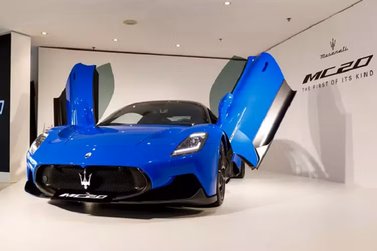 Đặc biệt, chương trình cá nhân hóa Fuoriserie do Maserati cung cấp tạo điều kiện cho khách hàng rộng mở sức sáng tạo, thể hiện trọn vẹn cá tính, cảm hứng và phong cách bên trong.