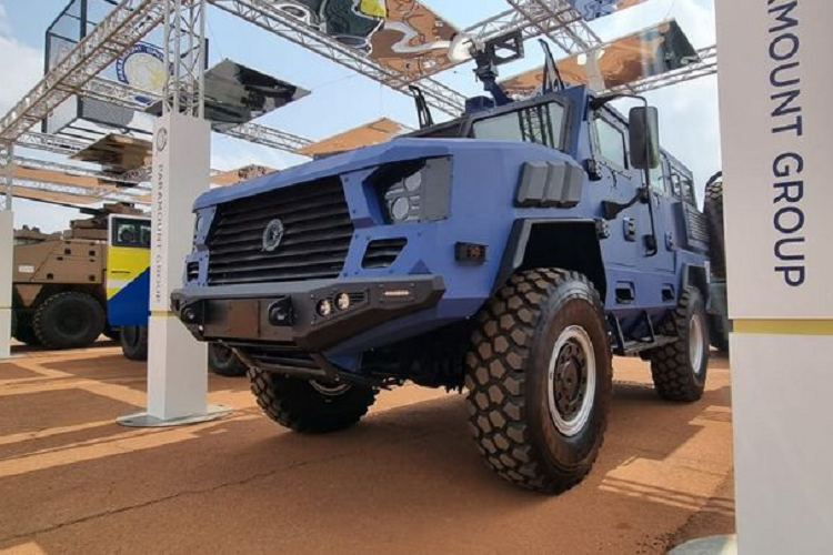 Paramount Maatla chống đạn là một mẫu xe quân sự chiến lược trên trận địa, nó vẫn tiếp tục di chuyển ngay cả khi cán phải mìn có sức công phá tương đương 8 kg thuốc nổ TNT ( đạt chuẩn quân sự STANAG 4569 cấp 1) hoặc đối mặt với lựu đạn M26 và các loại vũ khí mạnh tương đương.