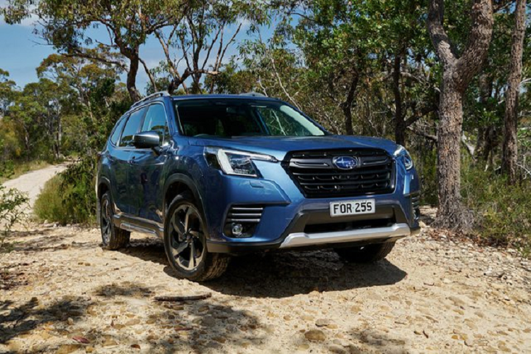 CX-5 hiện là mẫu xe có doanh số dẫn đầu phân khúc với doanh số cộng dồn từ đầu năm đến tháng 8 đạt hơn 9.500 xe, chiếm khoảng 36% thị phần SUV-C