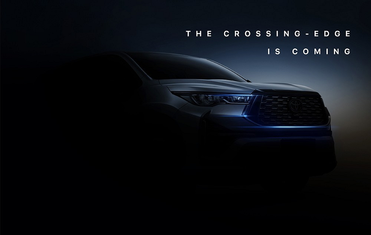 Toyota Innova 2023 tiep tuc lo noi that voi cua so troi toan canh-Hinh-4