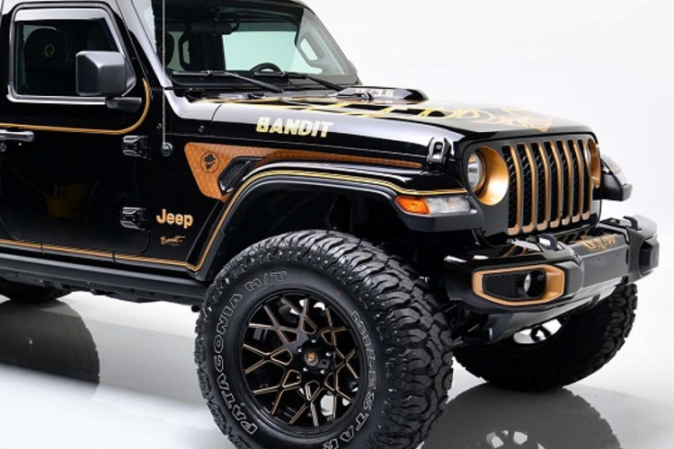 Theo mô tả, chiếc Jeep Gladiator này đã lăn bánh 5.121 dặm (tương đương khoảng 8.241 km), dự kiến sẽ được bán đấu giá vào cuối tháng này. Mức giá xe Jeep Gladiator Bandit Outlaw hiện chưa được đơn vị Barrett-Jackson tiết lộ. 