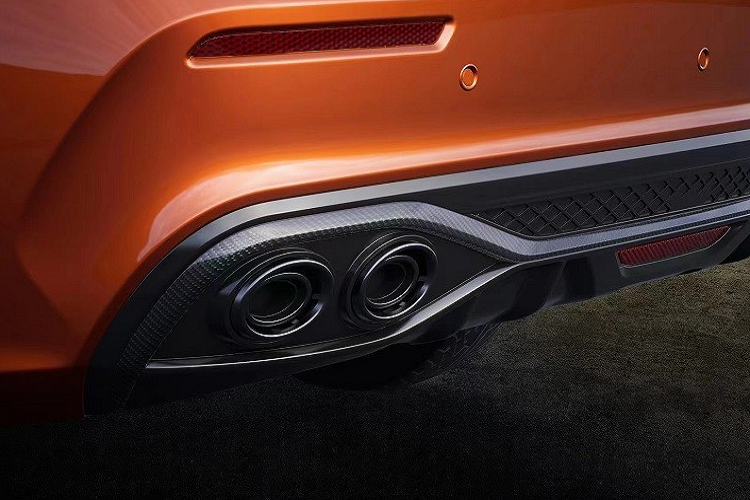 Do đó, khi có mặt trên thị trường, Chery Arrizo 5 GT 2022 sẽ là đối thủ của Honda Civic và Toyota Corolla. Chery hiện là 1 trong 5 hãng xe lớn nhất của Trung Quốc. Ngoài thị trường nội địa, Chery hiện còn "vươn cánh tay" ra nhiều quốc gia trên thế giới, bao gồm cả Indonesia và Malaysia. Theo tin đồn, trong năm nay, Chery cũng sẽ gia nhập thị trường Việt Nam.