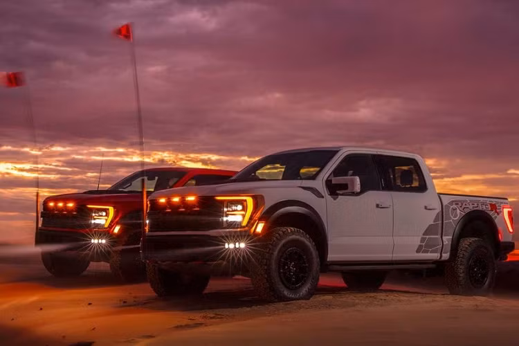 Ford F-150 Raptor R 2023 manh hon ca sieu xe sap ve Viet Nam?