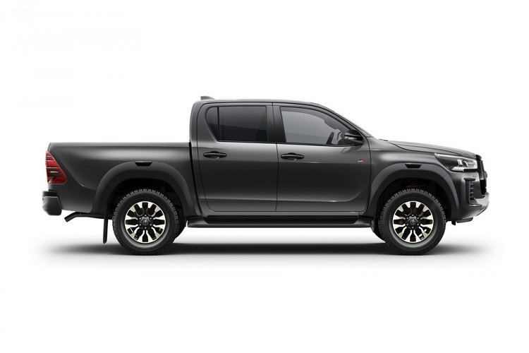 Dự kiến, Toyota Hilux GR Sport 2022 sẽ bắt đầu có mặt tại thị trường châu Âu vào mùa hè năm nay. Hiện giá xe Toyota Hilux bản GR Sport mới ở thị trường này chưa được hé lộ.