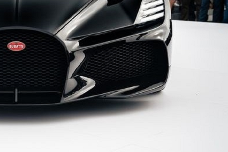 Đến nay, con trai ông Chin Jit Pyng đã đích thân lên tiếng về việc bố mình có mua siêu xe Bugatti Mistral Roadster như các tin đồn trước đó thông tin.