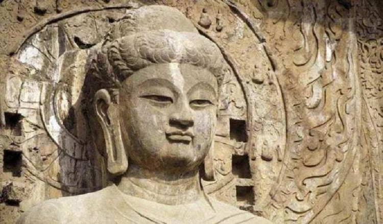 Trong cuộc sống, dù gặp phải chuyện gì thì cũng phải có tấm lòng bao dung, độ lượng bao dung, chấp mọi non sông, phúc khí sẽ theo đó mà thành. 