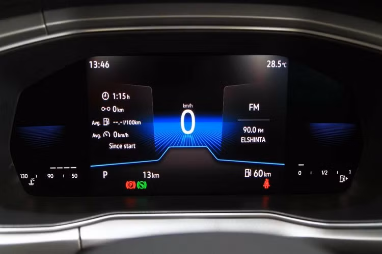 Hiện chưa có thông tin về trang bị của Volkswagen T-Cross tại Việt Nam. Trong khi đó, Volkswagen T-Cross 2022 ở Indonesia vốn cũng nhập khẩu nguyên chiếc từ Ấn Độ được trang bị lưới tản nhiệt mạ crôm, đèn pha LED, đèn sương mù có tính năng chiếu sáng theo hướng đánh lái, vành hợp kim 17 inch phối 2 màu, baga nóc, ăng-ten hình vây cá và đèn hậu LED.