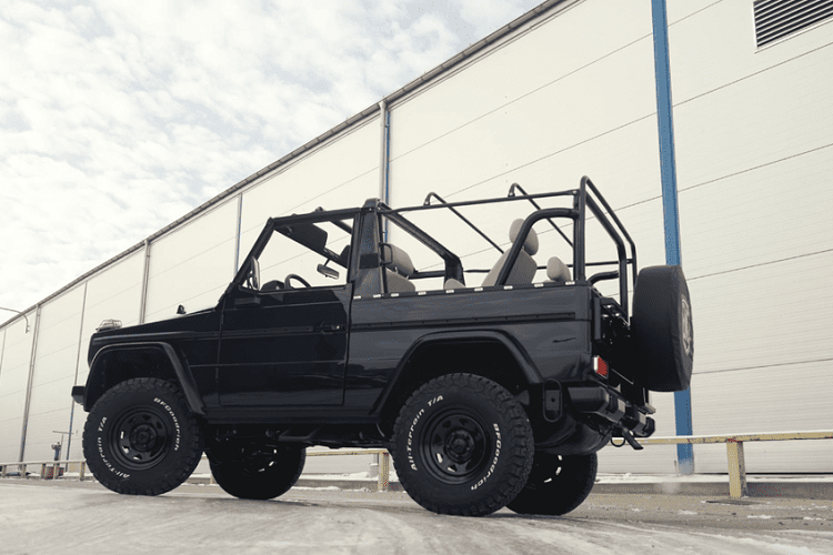G-Class là một trong số rất ít sản phẩm 4x4 vẫn giữ được sức mạnh off-road kể từ ngày được ra mắt, nhưng với việc mẫu xe thế hệ hiện tại đã bỏ đi trục trước cứng cáp, nó không còn vững chắc như trước nữa. May mắn thay, người mua vẫn có những lựa chọn khác.