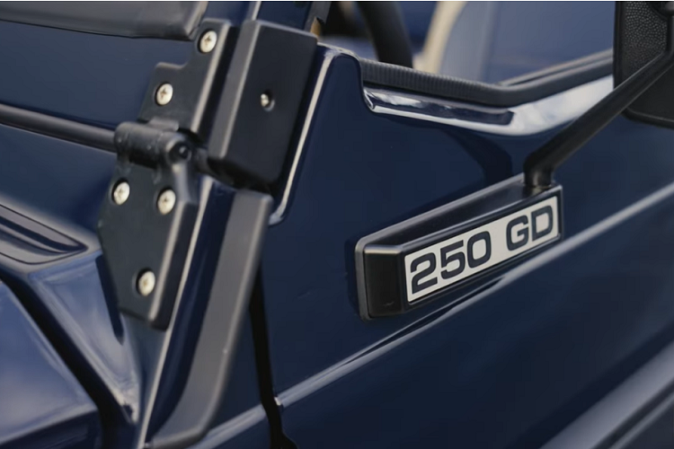 Để cải thiện khả năng dừng xe, một bộ kẹp phanh mới đã được thiết kế đặc biệt với các rô-tơ và tang trống khỏe hơn. Hệ thống động lực học trên Mercedes-Benz 250GD đời 1991 cũng được làm mới tổng thể bằng các lò xo và giảm xóc nâng cấp.