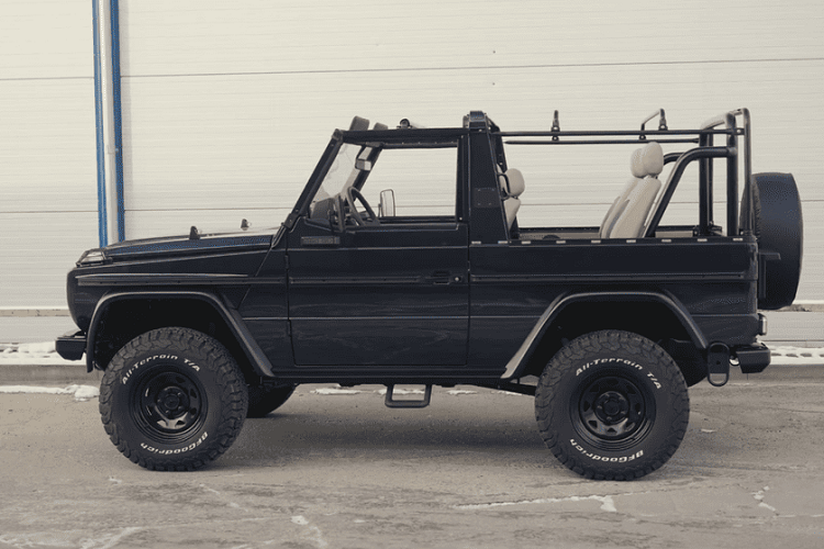 Cho dù đội ngũ thiết kế và phát triển đã đầu tư nhiều thời gian và tiền bạc để đảm bảo rằng chiếc Mercedes-Benz G-Class cổ điển có thể vượt qua hầu hết mọi địa hình, nhưng thực tế là rất nhiều chiếc xe chưa bao giờ có cơ hội rời khỏi đường nhựa.