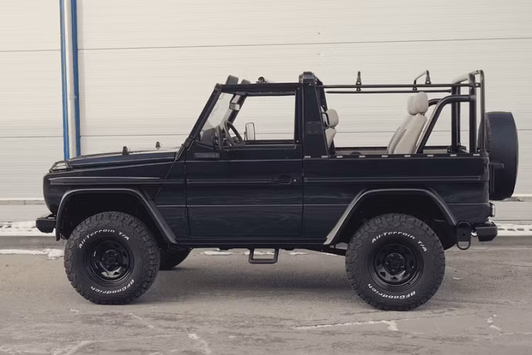 Cho dù đội ngũ thiết kế và phát triển đã đầu tư nhiều thời gian và tiền bạc để đảm bảo rằng chiếc Mercedes-Benz G-Class cổ điển có thể vượt qua hầu hết mọi địa hình, nhưng thực tế là rất nhiều chiếc xe chưa bao giờ có cơ hội rời khỏi đường nhựa.