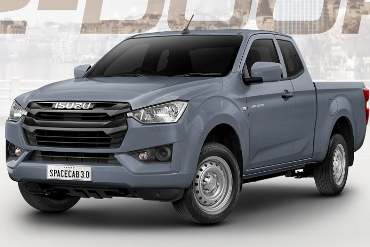 Tại thị trường Thái Lan, 2 phiên bản giá rẻ của Isuzu D-Max 2023 có 3 màu sơn ngoại thất là xám Islay Gray Opaque, bạc Bohemian Silver và trắng Siberian White. Trong đó, màu trắng rẻ hơn 7.000 Baht (4,7 triệu đồng).