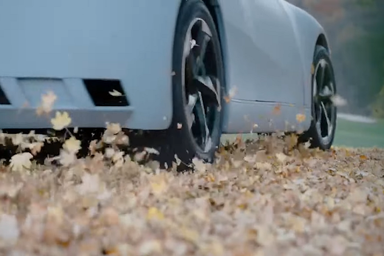 Theo dự tính, trừ khi dự án được cấp vốn thích hợp và Newcar4future sẽ mất nhiều năm cho đến khi có thể đưa E-cả vào sản xuất hàng loạt, ngay cả với số lượng ít, bởi nhiều thứ sẽ cần được thích nghi và tổ chức theo các quy định sản xuất xe của châu Âu.