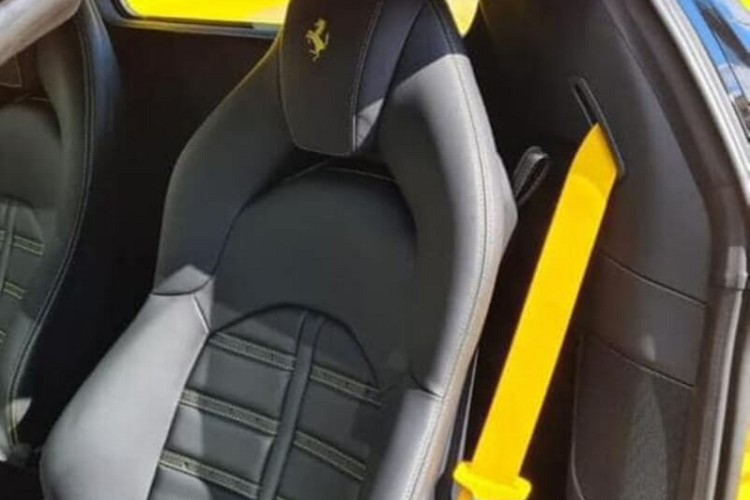 Sức mạnh của siêu xe mui trần Ferrari F8 Spider đến từ khối động cơ V8, tăng áp kép, dung tích 3.9 lít tạo ra công suất tối đa 711 mã lực và mô-men cực đại 770 Nm.