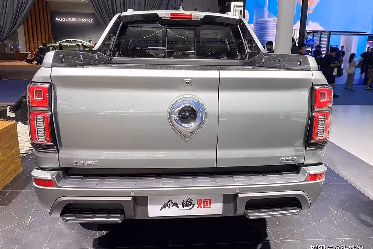 Trong thời gian qua, hãng GWM đã đăng ký bảo hộ kiểu dáng công nghiệp cho một số mẫu xe bán tải tại Việt Nam như Cannon và King Kong Cannon. Dự kiến, hãng GWM sẽ chính thức ra mắt thị trường Việt Nam trong năm nay. Đây là thông tin đã được đại diện hãng xe Trung Quốc hé lộ trong bài phỏng vấn với tờ Nikkei Asia vào hồi đầu năm. Các mẫu xe GWM bán ở Việt Nam có thể sẽ được nhập khẩu từ Thái Lan.