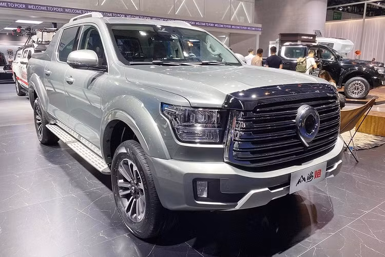 Cuối cùng là động cơ xăng V6, tăng áp, dung tích 3.0L với công suất tối đa 348 mã lực và mô-men xoắn cực đại 500 Nm. Động cơ này kết hợp với hộp số tự động 9 cấp và hệ dẫn động 4 bánh BorgWarner 4A+LOCK tiêu chuẩn. Hiện giá xe GWM Shanhai Cannon vẫn chưa được công bố. Tuy nhiên, nếu mẫu xe này được bán tại thị trường Việt Nam trong tương lai thì cũng chẳng có gì ngạc nhiên.