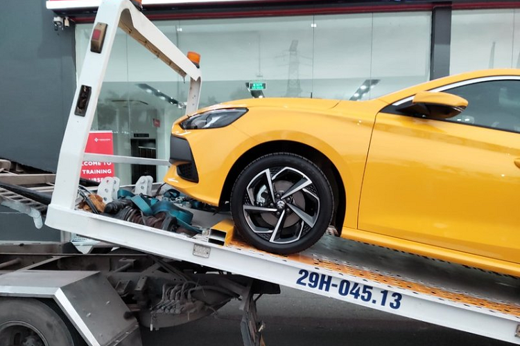 Mức giá xe MG5 2022 khá mềm này sẽ cạnh tranh trực tiếp tới những mẫu sedan hạng B như Hyundai Accent, Toyota Vios hay Honda City tại Việt Nam. Xe có kích thước dài x rộng x cao là 4.675 x 1.842 x 1.480 mm, ngang Kia K3 (từ 559 triệu đồng) và Mazda3 (từ 669 triệu đồng).