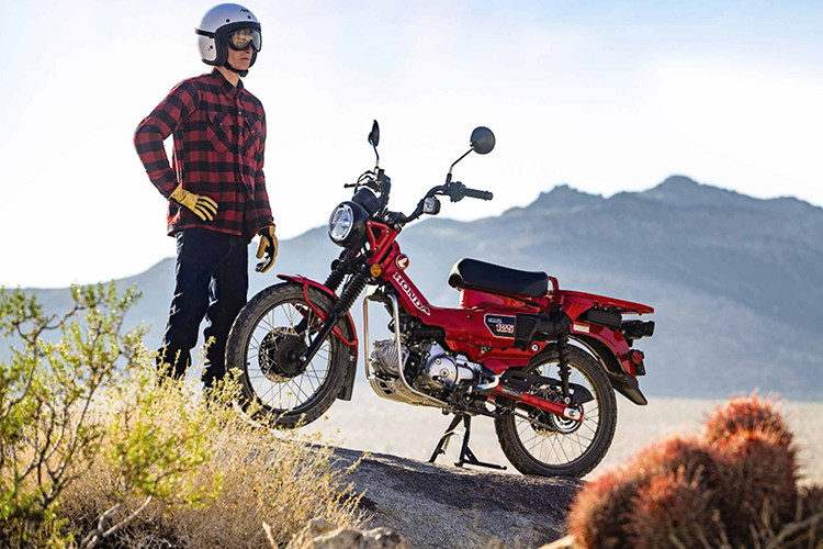 Xe sở hữu hệ thống làm mát bằng không khí, sản sinh công suất 9,65 mã lực tại tua máy 7.500 vòng/phút và mômen xoắn cực đại 10,4 Nm tại tua máy 6.250 vòng/phút. Đi kèm là hộp số 4 cáp và hệ thống phun xăng điện tử.