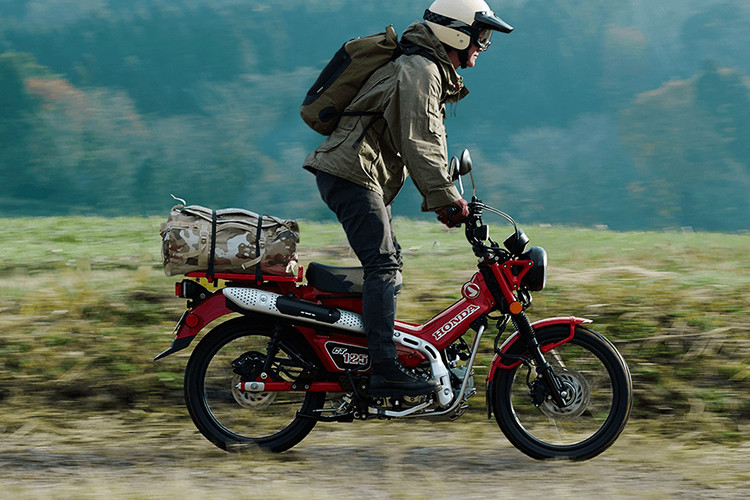 Theo công bố, yên xe có chiều cao ở mức 800 mm, bình xăng dung tích 5,4 lít và tổng trọng lượng ướt là 117,5 kg. Tương tự như SuperCub 125, Honda Trail 125 sử dụng động cơ xylanh đơn, dung tích 124,9cc.