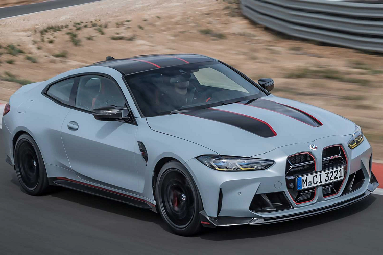 Mẫu xe BMW M4 CSL 2023 đặc biệt này cũng được trang bị động cơ tăng áp kép 3.0L tương tự M4 Competition, nhưng áp suất hút nhiên liệu được tăng từ 24.7 psi lên thành 30.5 psi, tức tăng 24%.