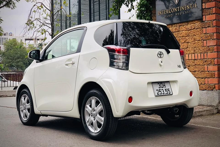 Nhìn chung, Toyota iQ là mẫu xe thực sự rất thích hợp các chị em, các bạn trẻ hay người thích chơi xe hàng độc, vì số lượng xe Toyota iQ Scion nhập khẩu về nước khá ít khiến iQ luôn là một trong những mẫu xe Toyota độc đáo tại thị trường Việt.