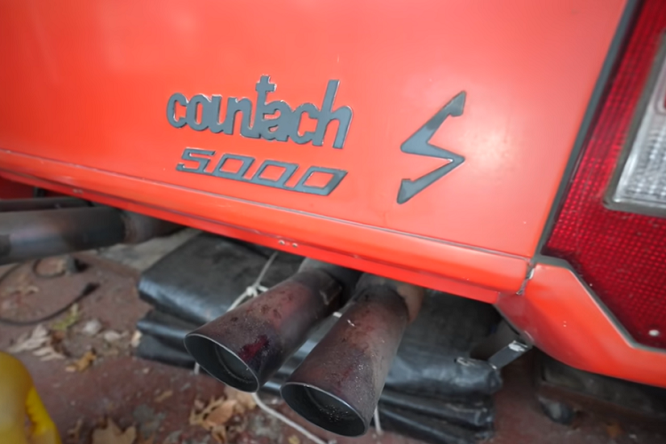 Đến cuối cùng, siêu xe Lamborghini Countach huyền thoại một thời trông lại đẹp đẽ như ngày nào, đặc biệt là khi so sánh với hình ảnh lúc đầu video. Tiếp theo, nó sẽ được gửi tới một xưởng phục chế để chỉnh sửa lại máy móc, và rồi sẽ có thể quay trở lại đường phố lần đầu tiên trong hàng thập kỷ.