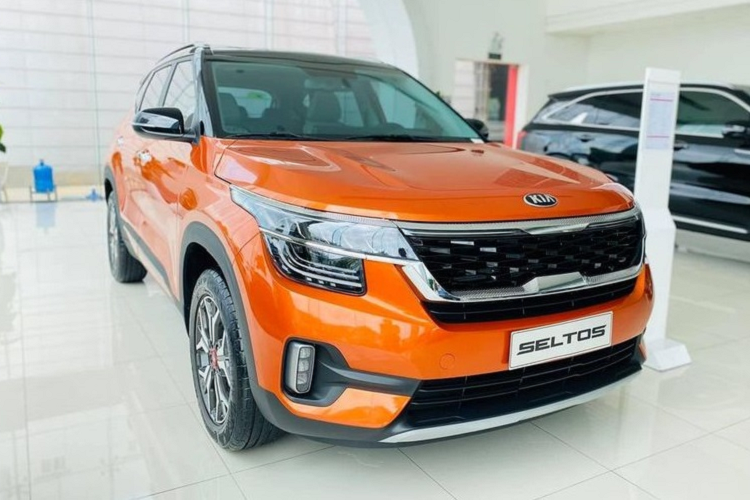 Kia Seltos tại Việt Nam có 2 phiên bản động cơ gồm: Động cơ Kappa 1.4L T-GDi (Turbo) cho công suất cực đại 138 mã lực, mô men xoắn cực đại 242Nm, kết hợp hộp số ly hợp kép 7 cấp.; Động cơ Kappa 1.6L MPI cho công suất cực đại 128 mã lực, mô men xoắn cực đại 157Nm, kết hợp hộp số tự động 6 cấp.